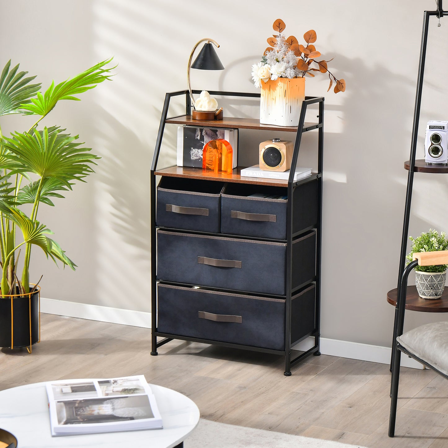 Stoffen Ladekast – Commode – Opbergkast – Dressoir – Ladenkast – Met 4 Stoffen Lades – Metalen Frame – 58x29x100 cm – Houtlook Planken