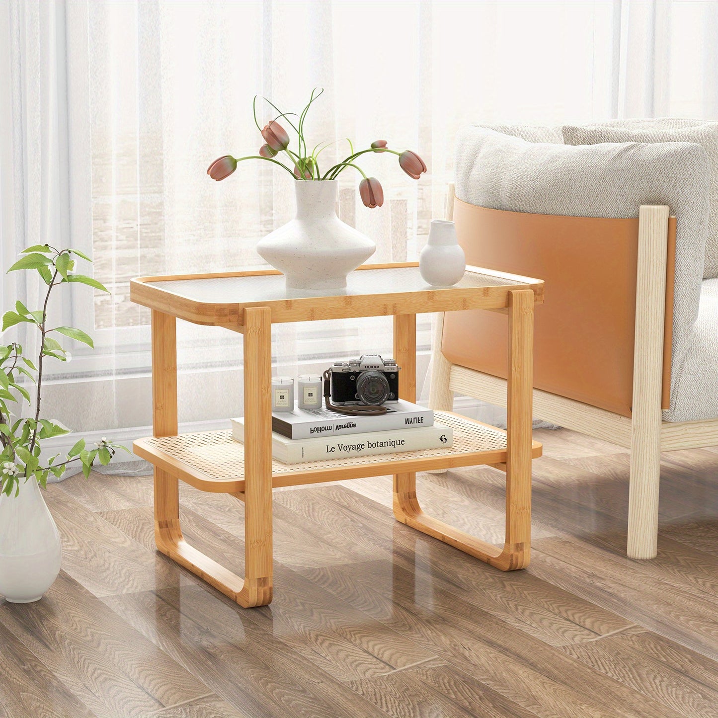 Salontafel – Bijzettafel – Koffietafel – Nachtkastje – Side Table – Bamboe Frame – Afneembaar Glazen Blad – Rattan Plank – 70,5 x 44,5 x 54,5 cm