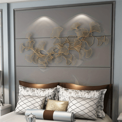 Ginkgo Bladeren Wanddecoratie – 3D Muurdecoratie – Handgemaakte Metaal Decoratie – Wandkunst – Muurbeeld – Gouden Kleur – Metalen Beeld – Roestvrij – 120x57 cm - QUORE