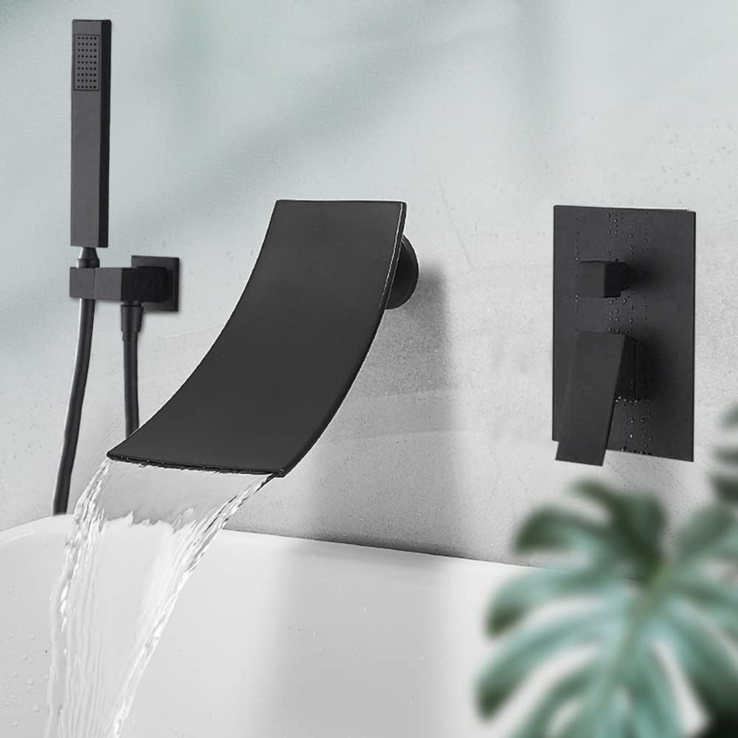 Zwarte Waterval Wandkraan – Badkraan – Douchekraan – Handdouche – Wandmengkraan – Enkele Hendel – Brushed Metal Afwerking – Koperen Klep
