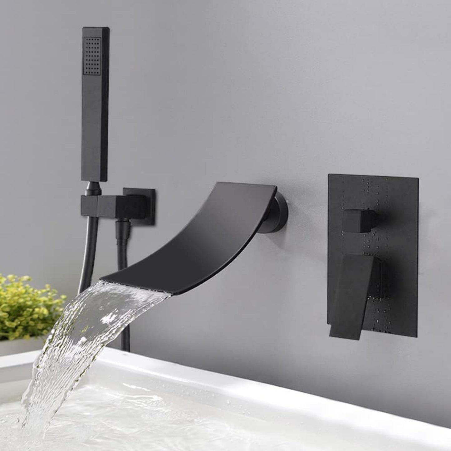 Zwarte Waterval Wandkraan – Badkraan – Douchekraan – Handdouche – Wandmengkraan – Enkele Hendel – Brushed Metal Afwerking – Koperen Klep