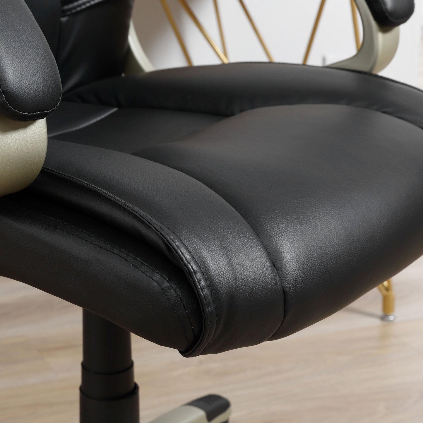 Bureaustoel – Ergonomische Stoel – Office Chair – Gamestoel – Bureaustoelen – Verstelbare Hoogte 45-54 cm – 360° Draaibaar & Schommelfunctie – Zwart Kunstleer Met Houten Frame – Dikke Foamvulling & Vijf Wieltjes