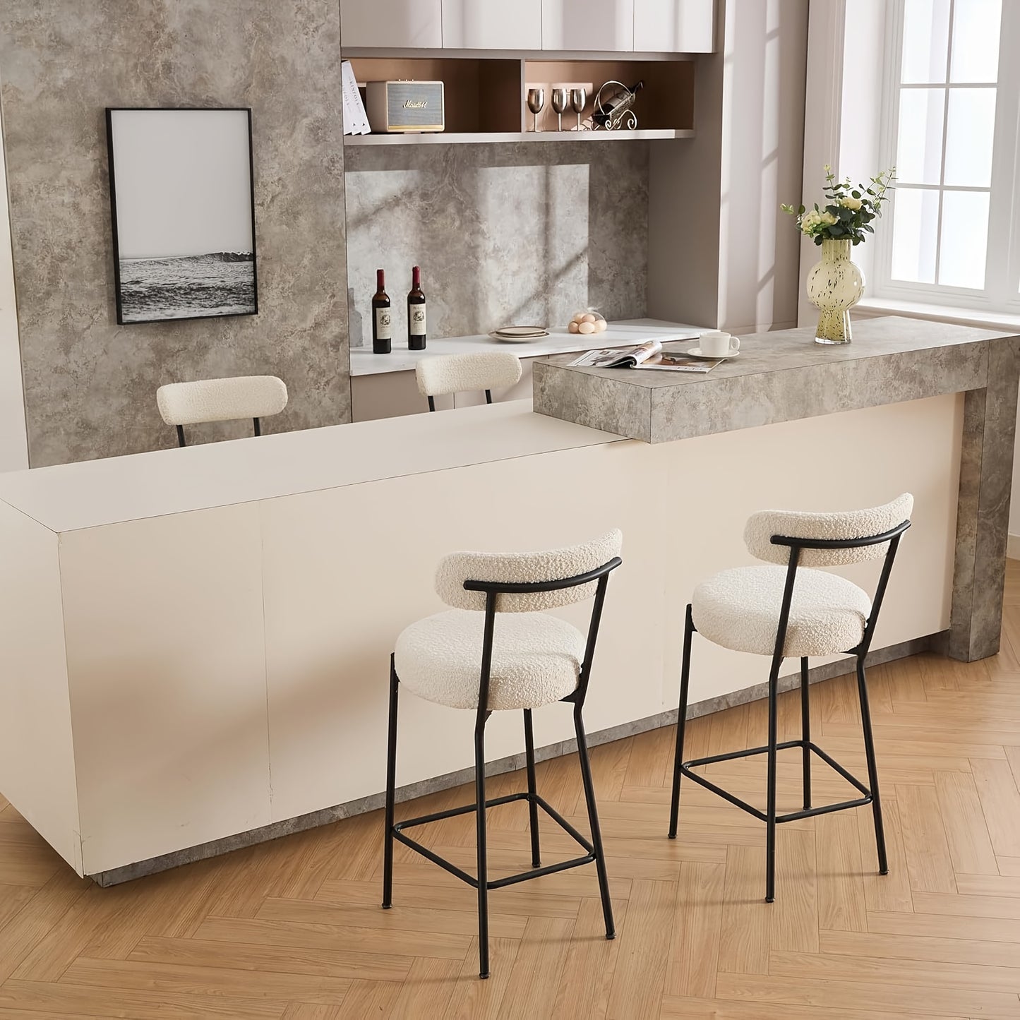 Set of 2 Modern Counter Height Bar Stools with Upholstered Boucle Seats & Backrests - Heavy-Duty Metal Frame, 136.08KG Weight Capacity, Black Legs & White Cushioned Seating - Easy Assembly, Contemporary Kitchen Island Chairs