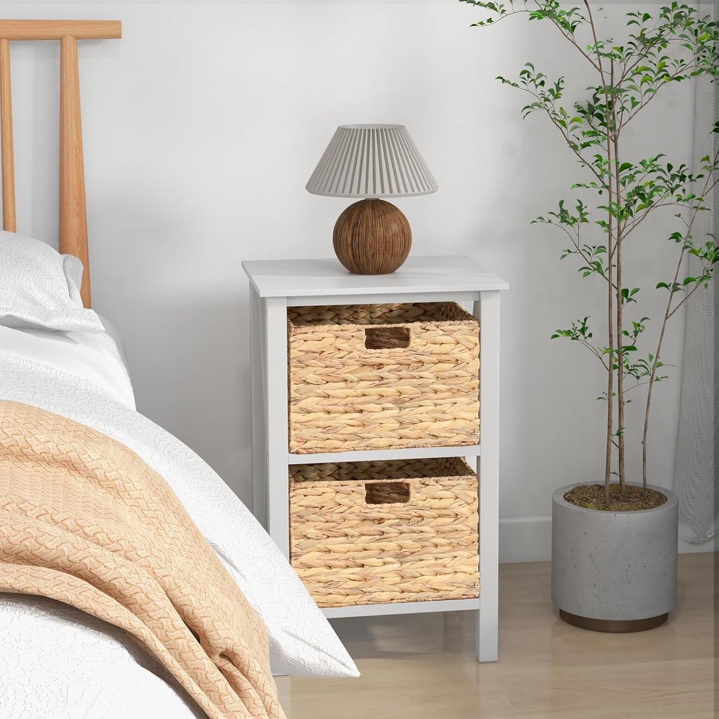 Nachtkastje – Bijzettafel – Opbergkastje – Slaapkamerkastje – Mandenkastje – Set van 2 – Smal X-Design – MDF Met Rotan Manden – 3 Niveaus – Wit