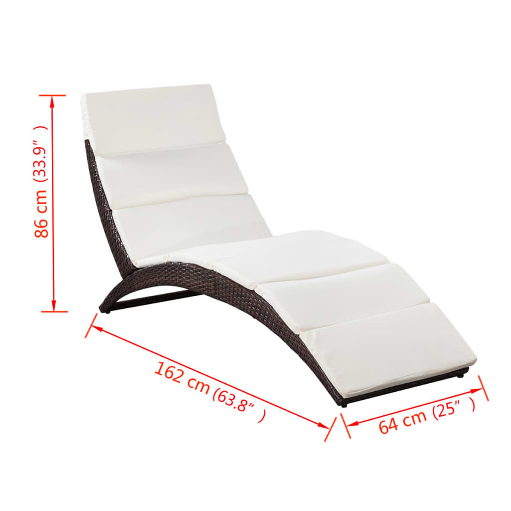 Rattan Ligstoel – Lounger – Zonnebed – Ligbank – Tuinstoel – Weerbestendig PE Rattan – Extra Comfortabel Crème Kussen – Handmatig Verstelbaar – Opvouwbaar – Bruin