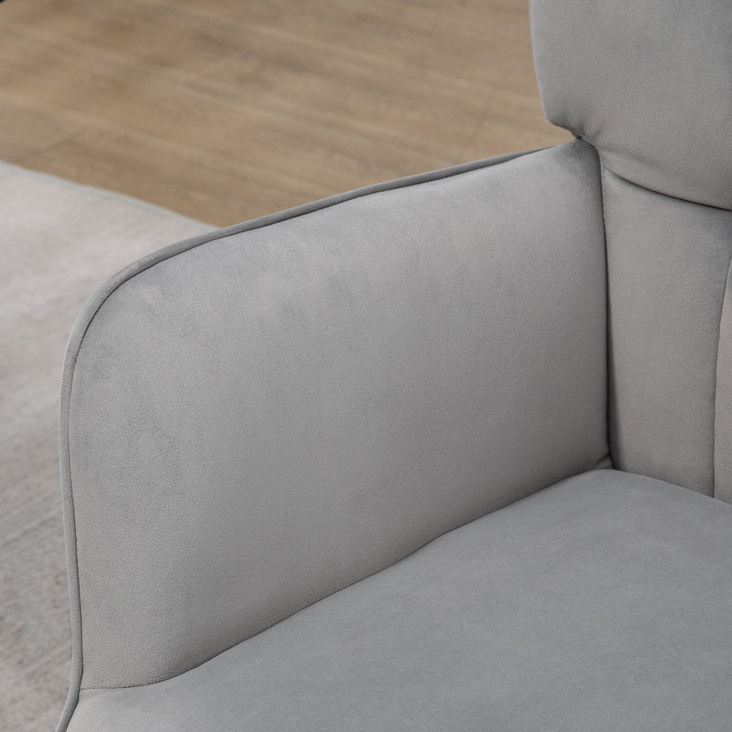 Fauteuil – Relaxstoel – Loungestoel – Leunstoel – Zitstoel – Fluwelen Bekleding – Hoog Draagvermogen 120 Kg – Inclusief Voetenbank – Lichtgrijs