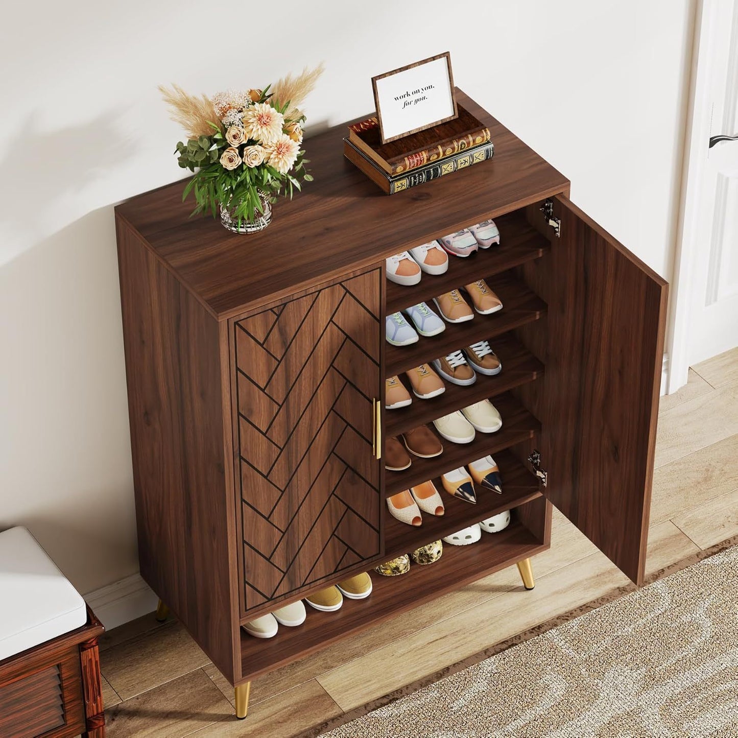 Schoenenkast – Schoenenrek – Schoenenopberger – Halkast – Schoenenbank – 6 Lagen – Hout Met Walnoot – Verstelbare Planken – 24 Paar Schoenen – Gouden Poten - QUORE