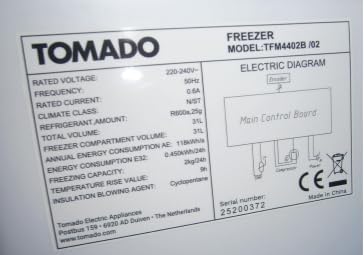 Tomado TFM4402B - Mini freezer - Freestanding - Bar model - 31 liters - Black - QUORE