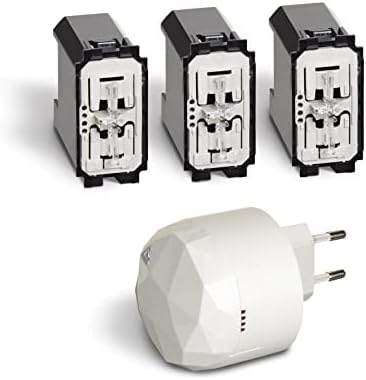 BTicino Living Now Smart SKW3601KIT, voor het in- en uitschakelen van lichten met smartphone of met spraakassistent, bestaande uit 1 gateway plug-in wit S36GWDC en 3 aansluitingen K4003C