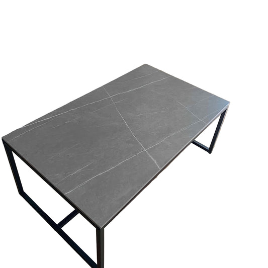 Salontafel – Woonkamertafel – Bijzettafel – Koffietafel – Tafel – Hoogwaardig Sintered Stone Blad – Kras- en Hittebestendig 1200°C – Modern Italiaans Design – Minimalistisch Zwart Metalen Frame