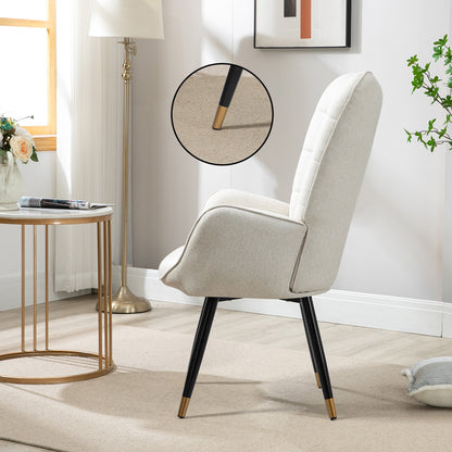 Fauteuil – Loungestoel – Relaxstoel – Nordic Chair – Leesstoel – Beige Stoffering – Zachte Gewatteerde Zitting & Armleuningen – Zwart-Gouden Metalen Poten – 71x66x106 cm