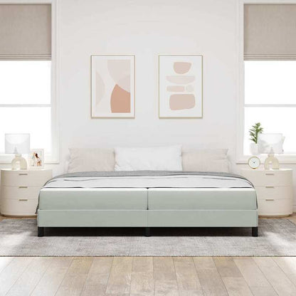 Boxspringbed – Boxspring – Tweepersoonsbed – Slaapbed – Bed – Lichtgrijs Velvet – 200x200 cm – Stevig Frame – Minimalistisch Hoofdbord