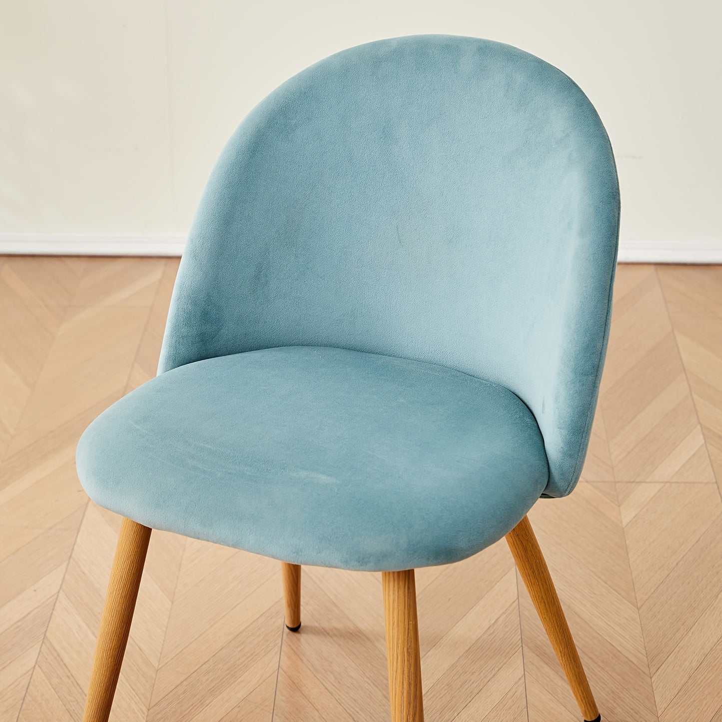 Eetkamerstoelen – Stoelen – Dining Chairs – Zithoekstoelen – Bureaustoelen – Groen Suède – Beukenhouten Frame – Ergonomisch Ontwerp – Polished Afwerking