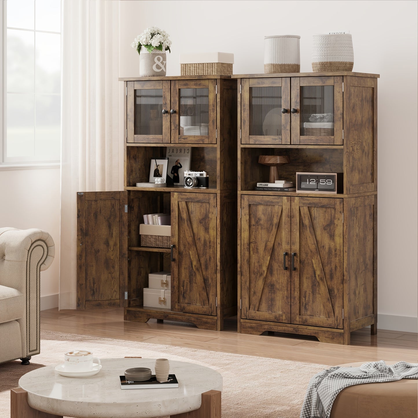 Kast – Opbergkast – Voorraadkast – Linnenkast – Vitrinekast – Vintage Stijl – Matglazen Deuren – 128x30x128 cm – MDF Bruin – Verstelbare Planken – Anti-Kantel Veiligheidsbeugel