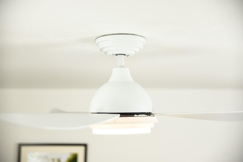 moderne design Plafondventilator Pepeo Raja met dimbare LED-verlichting en afstandsbediening - 122cm - Wit - Energiezuinige stille DC Motor - 3 lichtkleuren - Omkeerbare winter- en zomerstand, timer