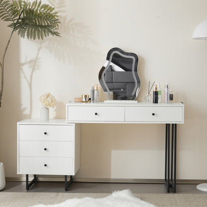 Kaptafel – Make-up Tafel – Vanity Table – Dressing Table – Cosmetica Tafel – Met Spiegel – Uittrekbaar Tafelblad – Metalen Constructie – 100x76x40 cm – Modern Design