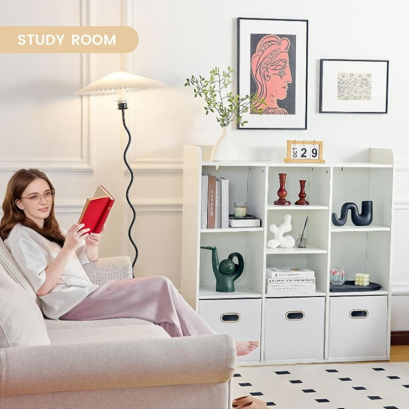 Boekenkast – Boekplank – Opbergkast – Rek – Organizer – 7-Vaks Met 3 Opbergboxen – Compact 70 cm Hoog – Stevig Houten Materiaal