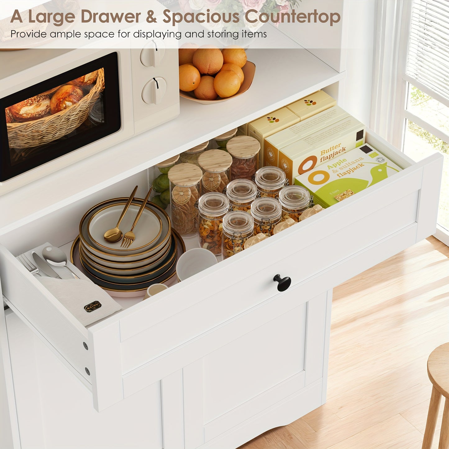 Opbergkast – Keukenkast – Buffetkast – Wijnkast – Kast Wit – MDF Materiaal – Compact 69 cm Hoog – Vrijstaand Met Glazen Deuren