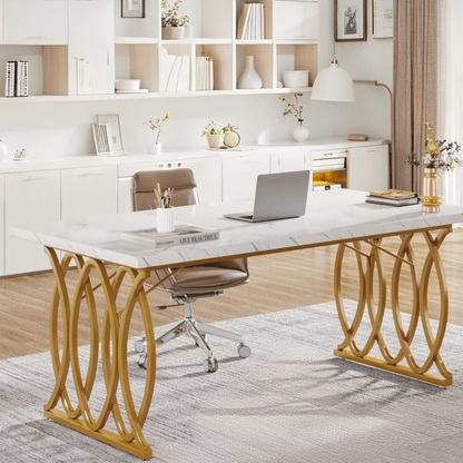 Grote Eettafel – Tafel – Eetkamertafel – Design Tafel – MDF Tafel – Wit Faux Marmer Blad – Gouden Geometrische Poten – 160 cm – Voor 4-6 Personen