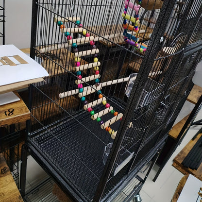 XXL Vogelkooi Papegaaien – Grote Vogelkooi – Papegaai Kooi – Vogelkooi Binnen – Vogelkooi Buiten – Extra Ruim – Stabiele Constructie – 2 Deuren & 360° Wielen – Zwart