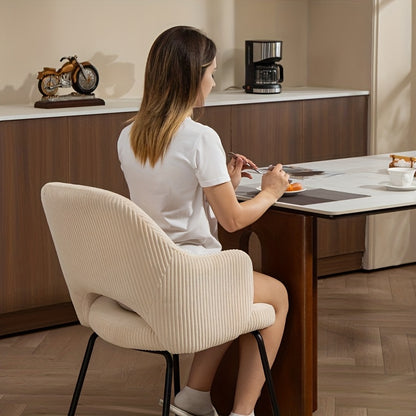 Eetkamerstoel – Keukenstoel – Stoel – Kuipstoel – Zachte Beige Velvet Bekleding – Ergonomische Schelpvormige Rugleuning – Gouden Metalen Poten – Comfortabel Schuimrubber Kussen