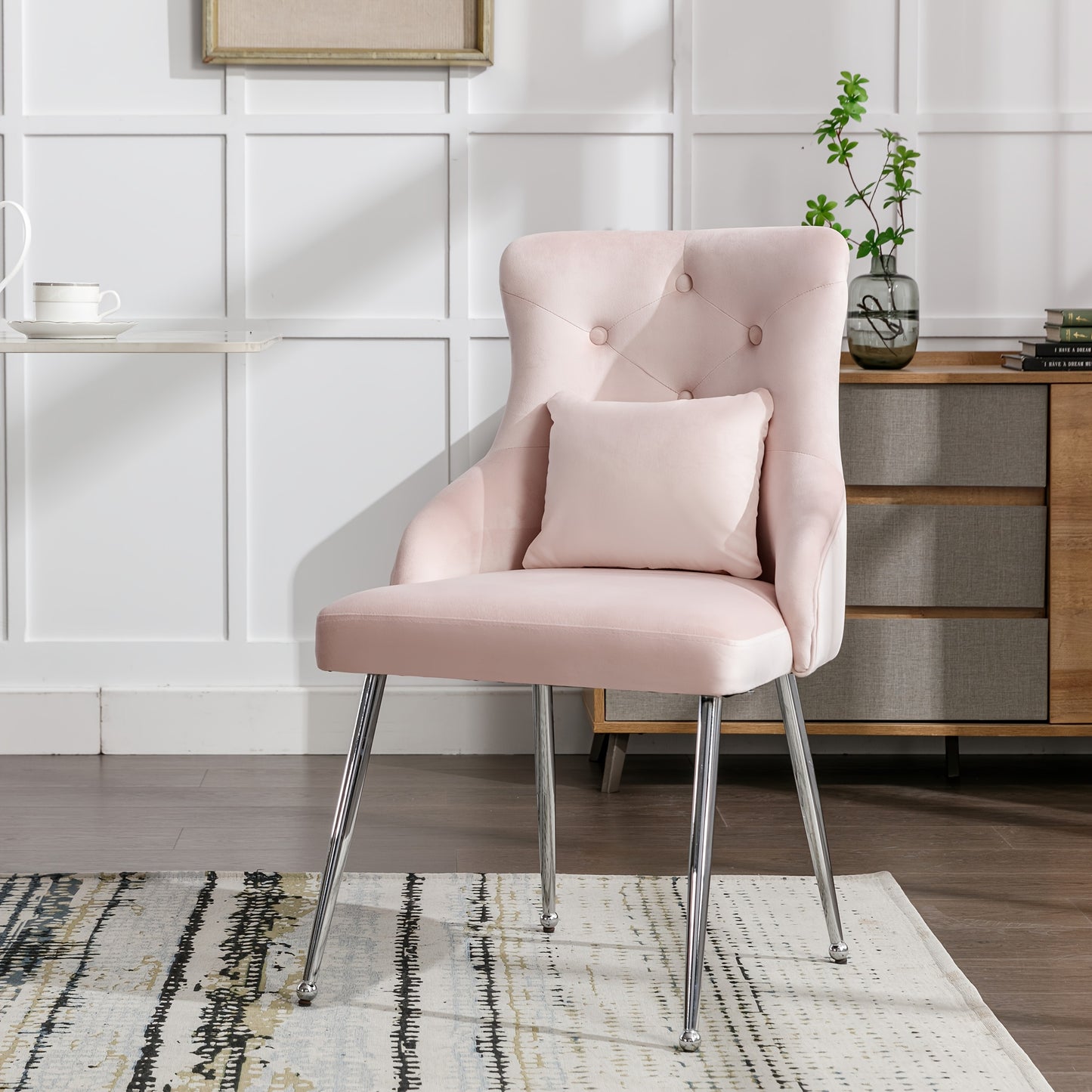Eetkamerstoel – Stoel – Kuipstoel – Eettafelstoel – Zetel – Set van 4 – Metalen Frame – Inclusief Lumbar Kussen – Pastelroze Velvet – Open Rugleuning – Geschikt voor Harde Vloeren