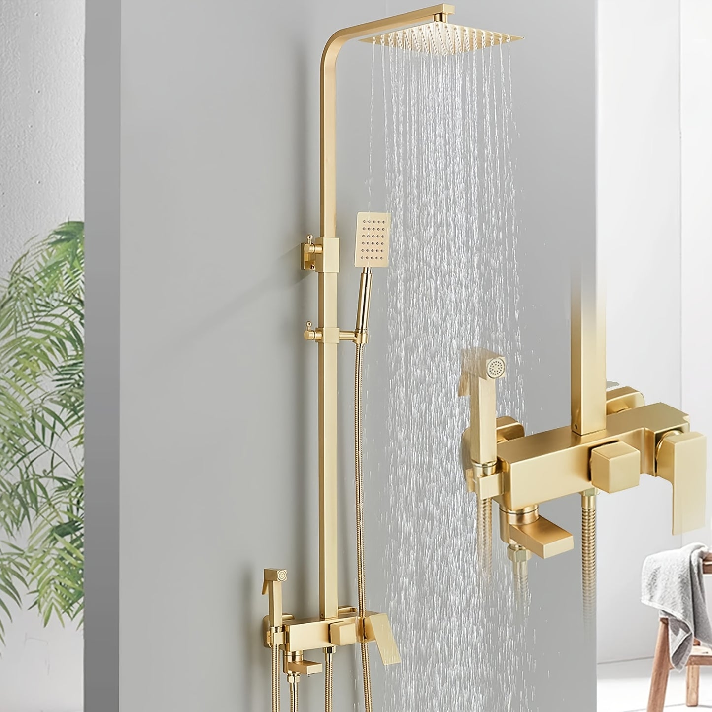 Doucheset – Douchekraan – Regendouche – Handdouche – Bidetspuit – Geborsteld Goud – Messing Materiaal – 360° Draaibare Handdouche