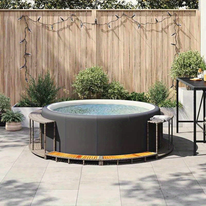 Hot Tub Omkasting – Badkuip Accessoires – Zwembad Trap – Opbergoplossing – Hottub Omranding – Grijs Poly Rattan – Houten Treden – Duurzaam Materiaal – Ruime Opbergruimte