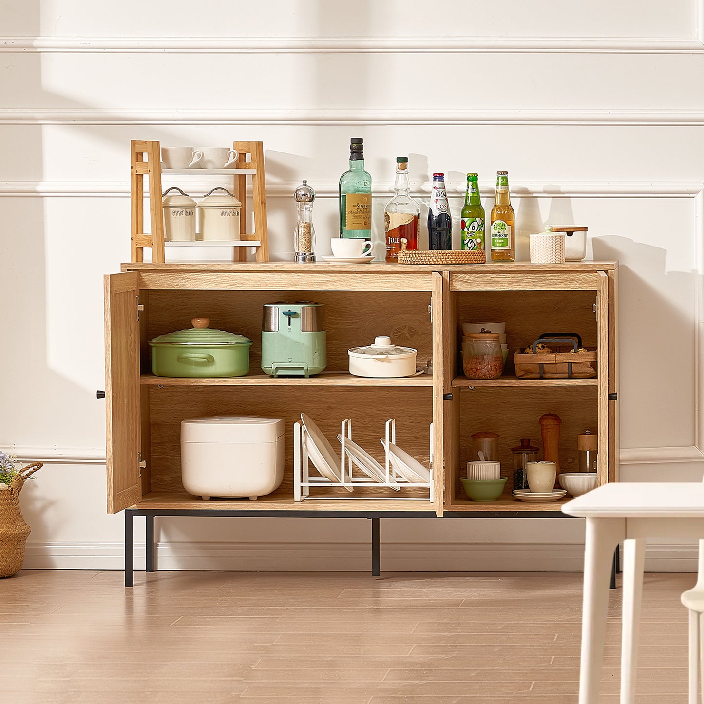 Rotan kast – Rattan kast – Opbergkast – Dressoir – Ladekast – Handgevlochten deuren – Verstelbare planken – 120 cm breed – Natuurlijk materiaal