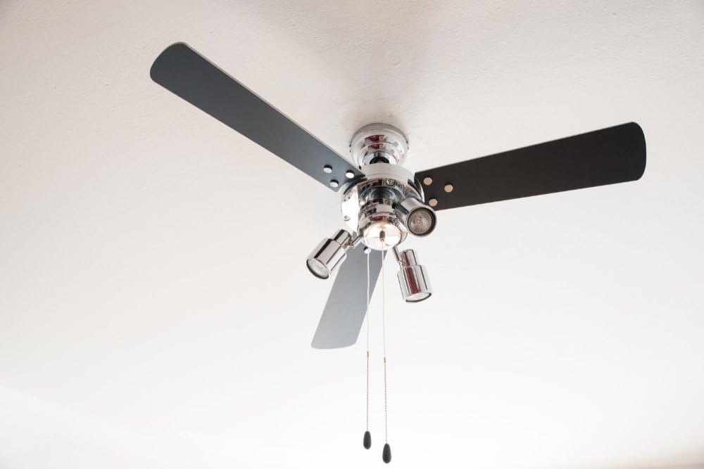 aireRyder - Cyrus plafondventilator met verlichting, stille ventilator met trekschakelaar in glanzend chroomdesign, draaivleugels in zwart/zilver, diameter 107 cm, (kleur: chroom en zwart/zilver)