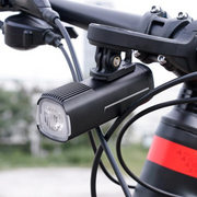 Fietslamp - Fietslicht - Fietsverlichting - met Intelligente Nachtrijmodus & Dagrijmodus - IPX7 Waterdicht - voor Fiets - Aluminium - 1400Lm - Zwart