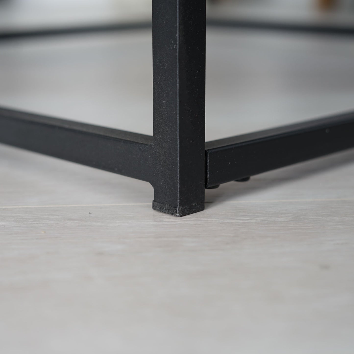 Salontafel – Koffietafel – Tafeltje – Woonkamertafel – Bijzettafel – Zwart – Marmerlook MDF – Industrieel Design – 80x80x34 cm – Stevig Metalen Frame – Eenvoudig Montuur