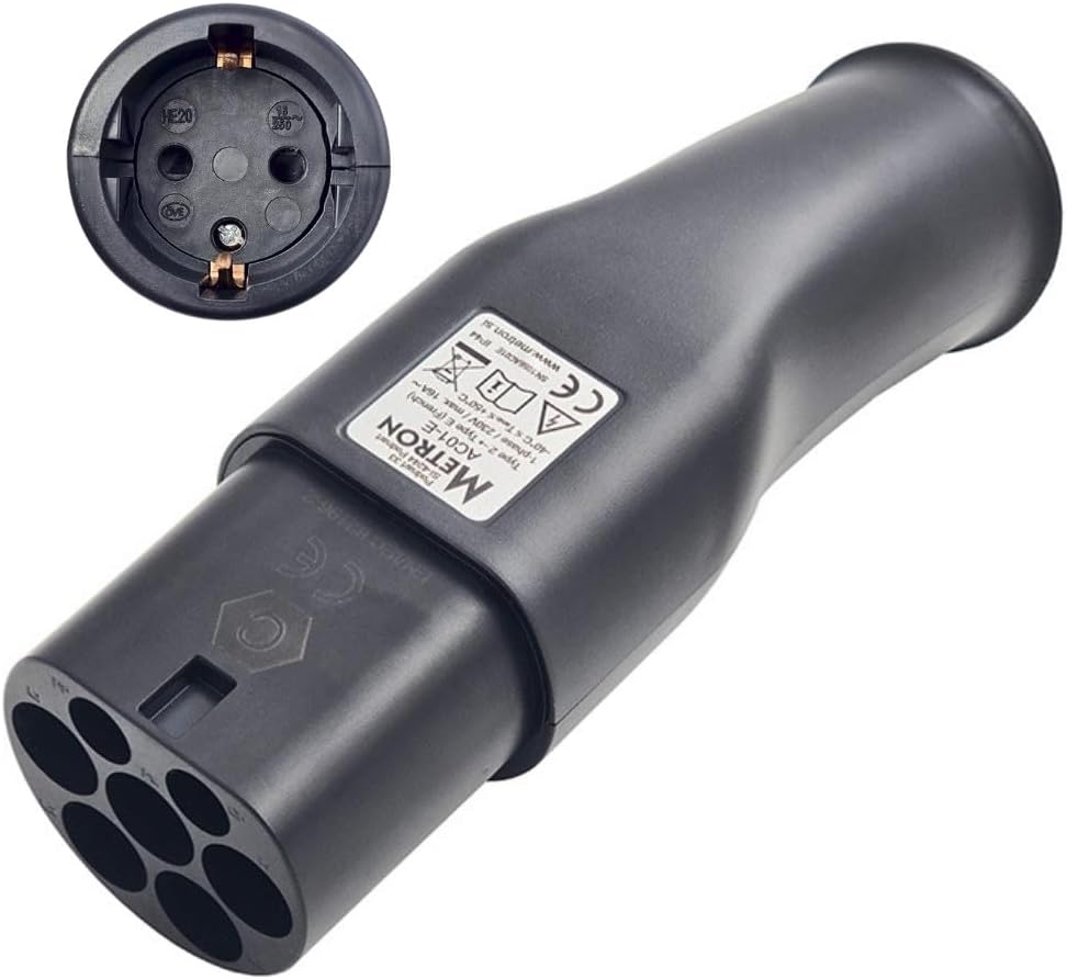 Metron AC01 type 2 naar Schuko-adapter. Betrouwbaar op het laadstation door start- en stop-elektronica