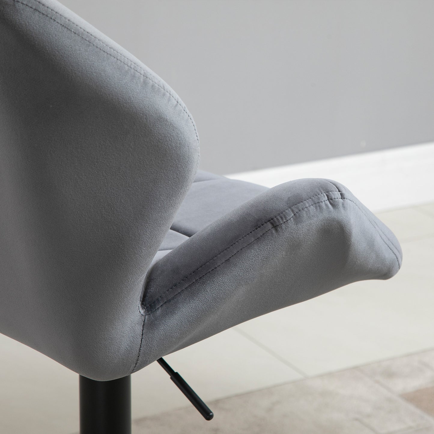 Barstoel – Barkruk – Hoog Krukje – Barstoel Set – Barkrukken – Grijs – Fluweelzacht Bekleed – 360° Draaibaar & In Hoogte Verstelbaar