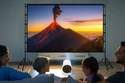 Projectorscherm met standaard, 150 inch filmprojectiescherm voor binnen en buiten, 4K HD 16: 9 kreukvrij ontwerp voor filmavond in de achtertuin (gemakkelijk schoon te maken, 1,1 versterking, 160 °