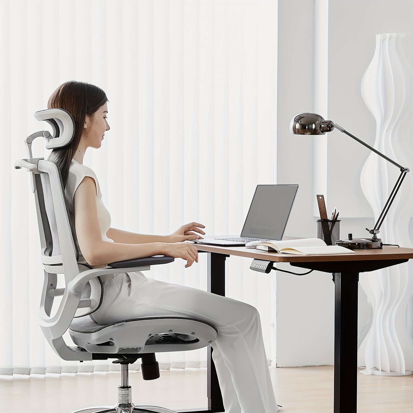 Ergonomische Bureaustoel – Kantoorstoel – Gamestoel – Werkstoel – Draaistoel – 3D Verstelbare Armleuningen – Zelfaanpassende Lendensteun – Grijs