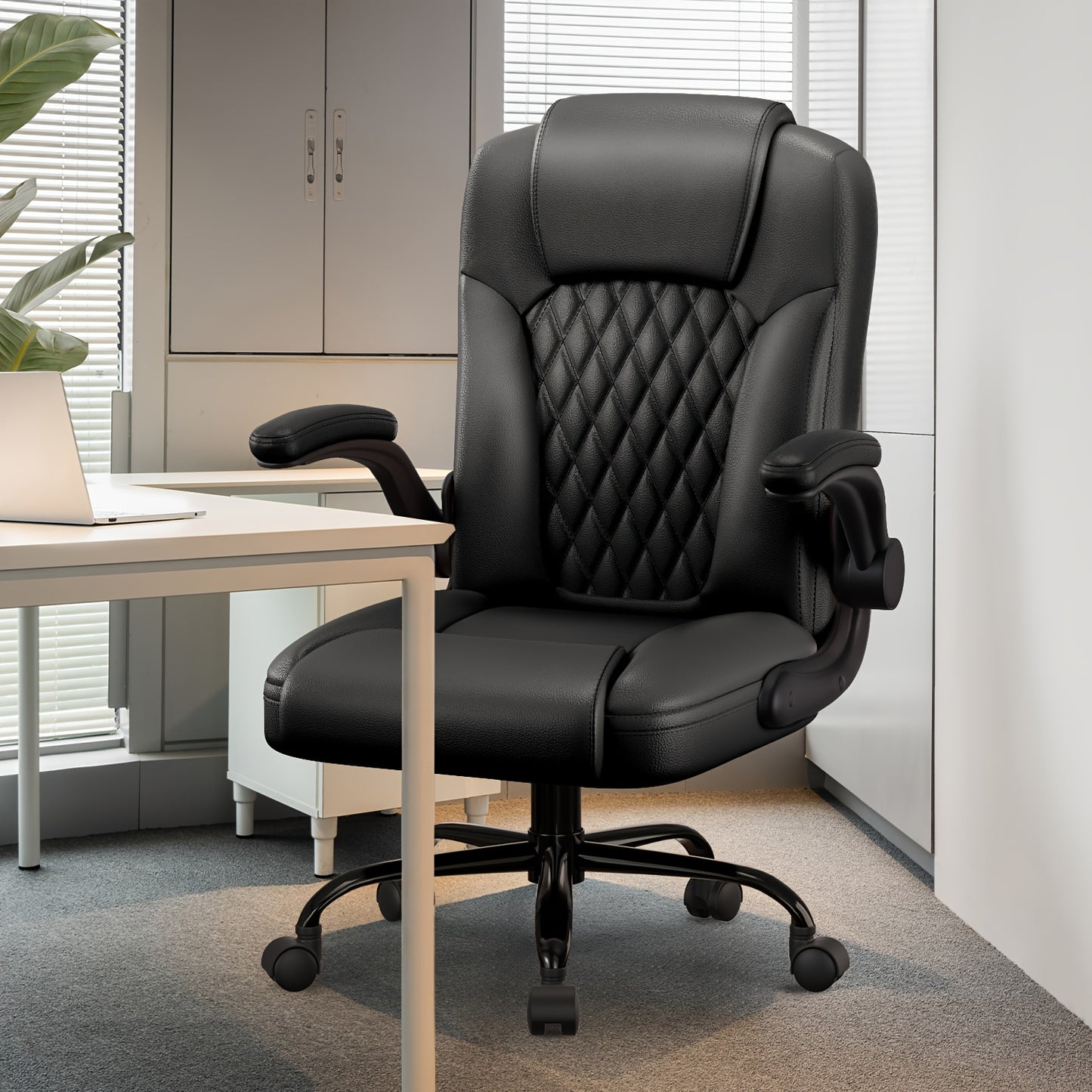 Bureaustoel – Bureaustoel Ergonomisch – Draaistoel – Werkstoel – Comfortabele Stoel – Inklapbare Armleuningen – Verstelbare Zithoogte – Kantelbare Rugleuning – Zwart