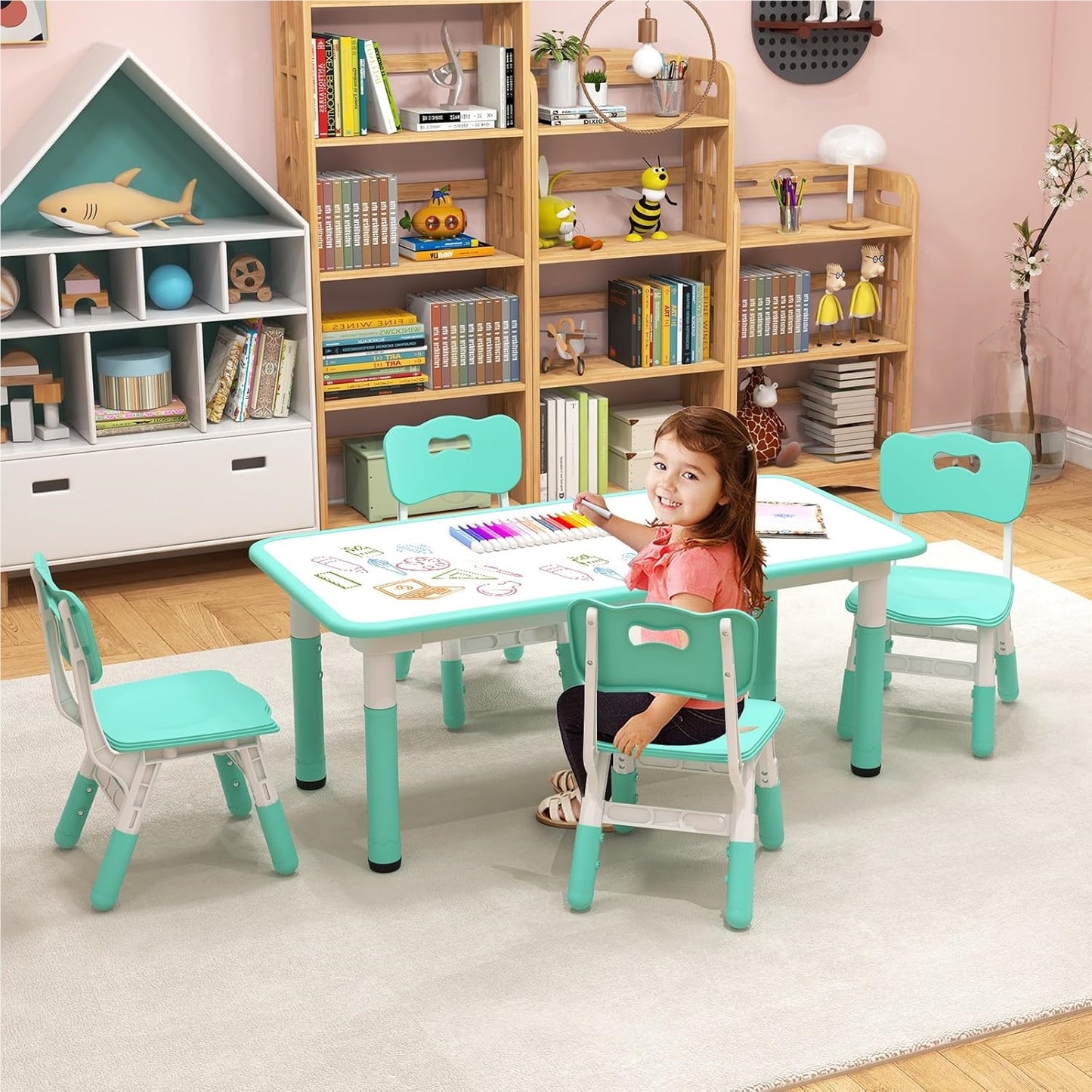 Verstelbare Kindertafel – Kinderbureau – Tafelset – Speeltafel – Eettafel – Met 4 Ergonomische Stoelen – Graffiti Tafelblad – Hoogte Verstelbaar – Veilig & Duurzaam – Groen