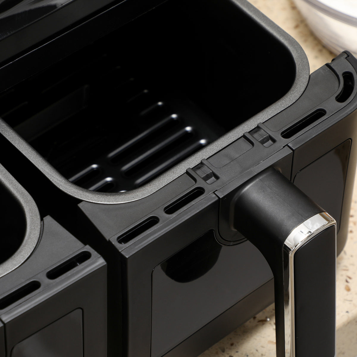 Heteluchtfriteuse – Airfryer – Friteuse – Luchtfriteuse – Dubbele Mand – 2x4L Manden – 8 Programma’s – Timer en Licht – Zwart – Compact formaat