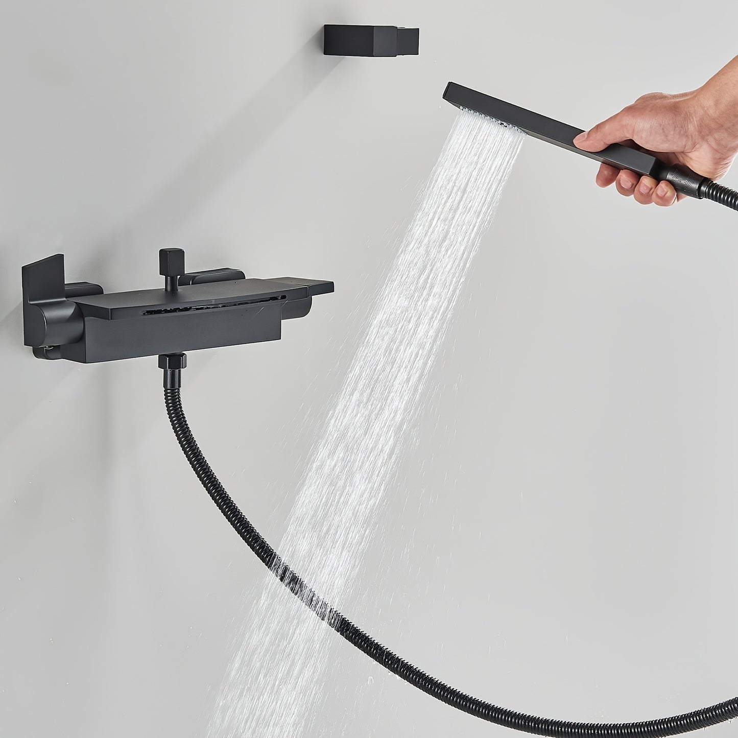Bidetspuit – Toilet Handdouche – WC Spuit – Handbediende Bidet – Toiletreiniger – Messing Materiaal – Elektriciteitvrij – Zwart Design