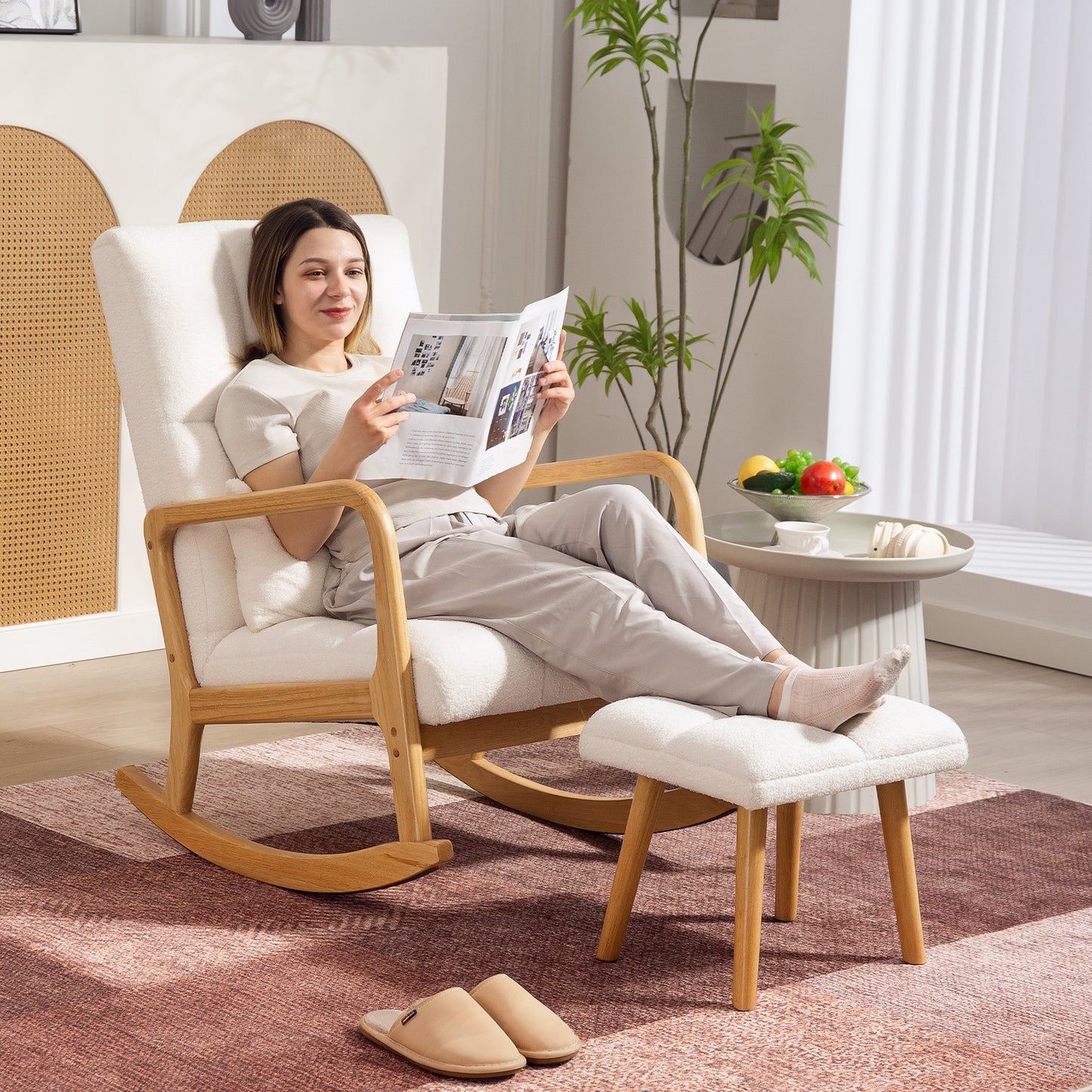 Schommelstoel – Relaxstoel – Fauteuil – Voedingsstoel – Loungestoel – Fleece Bekleding – Hoogte Rugleuning – Stevig Rubberwood Met Antislip Voetbescherming