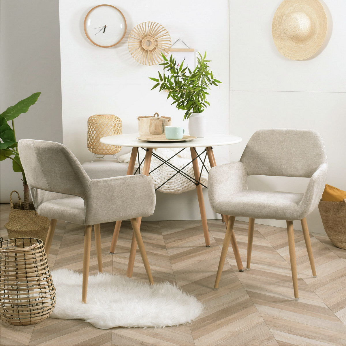 Eetkamerstoel – Stoel Met Armleuning – Designstoel – Keukenstoel – Scandinavische Stoel – Comfortabel Gestoffeerd – Metaal Met Houten Poten – Bruin – 56x56x78 cm