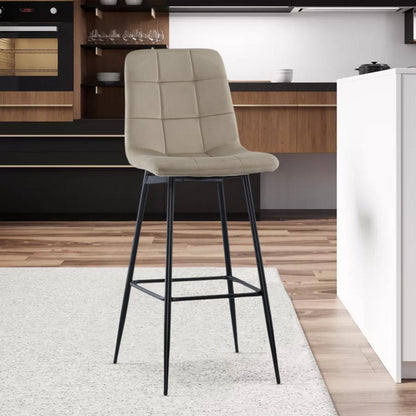 Velvet Fauteuils – Lounge Stoelen – Relax Stoelen – Leesfauteuils – Zwarte Metalen Structuur – Beige Velvet Bekleding – Ergonomische Rugleuning – Comfortabele Voetsteun