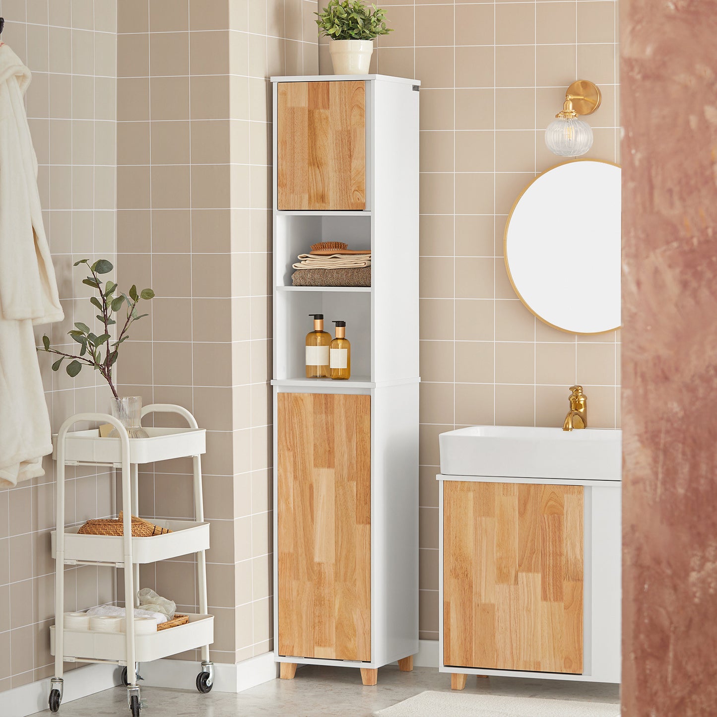 badkamerkast – kolomkast – opbergkast – hoge kast – wastafelonderkast – smal design – vochtbestendig MDF – inklapbare wasmand met uitneembare tas – 31x170x32 cm – wit/naturel