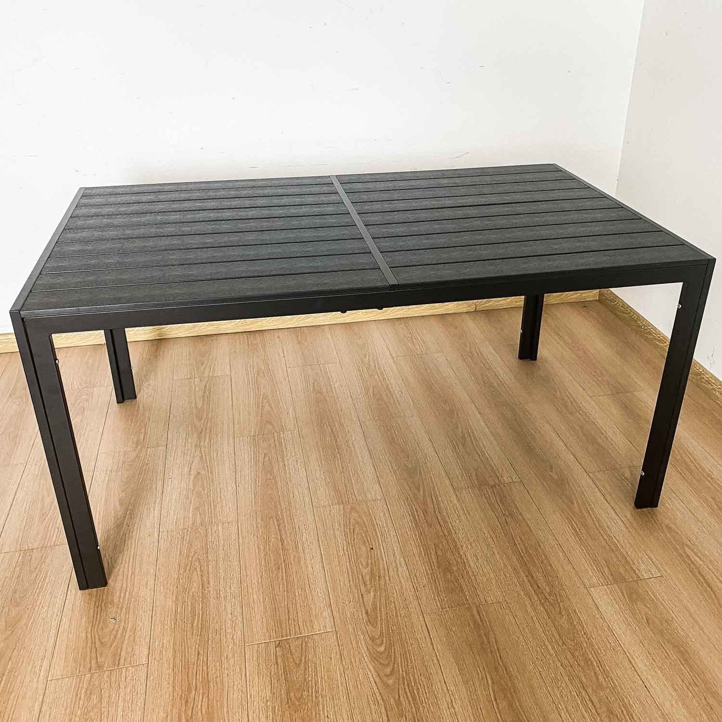 Tuintafel – Buitentafel – Terrastafel – Buiten eettafel – Metaal En Hout – Stevig Gepoedercoat Frame – Ruim 150x90 cm – Weerbestendig Design