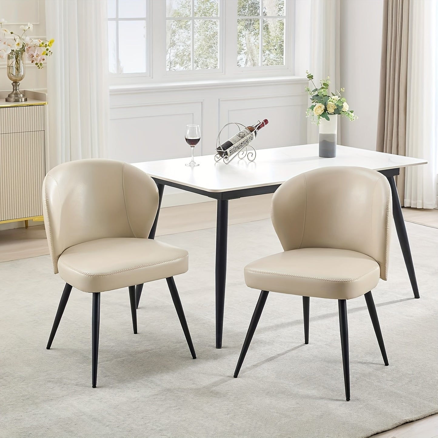 Eetkamerstoel – Stoel – Kuipstoel – Armstoel – Designstoel – Set van 2 – Beige – Synthetisch Leder – Ergonomisch Schuimzitvlak – Metaal Onderstel Met Hoge Draagkracht