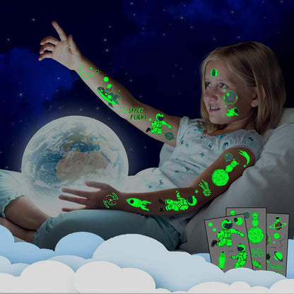 Ruimte kindertatoeages, 12 vellen lichtgevende tatoeages, heelal, kindercadeaus voor jongens van 3, 4, 5, 6, 7, 8, 9, 10 jaar, kindertatoeages, huidvriendelijk, geschikt voor de ruimte, cadeautje