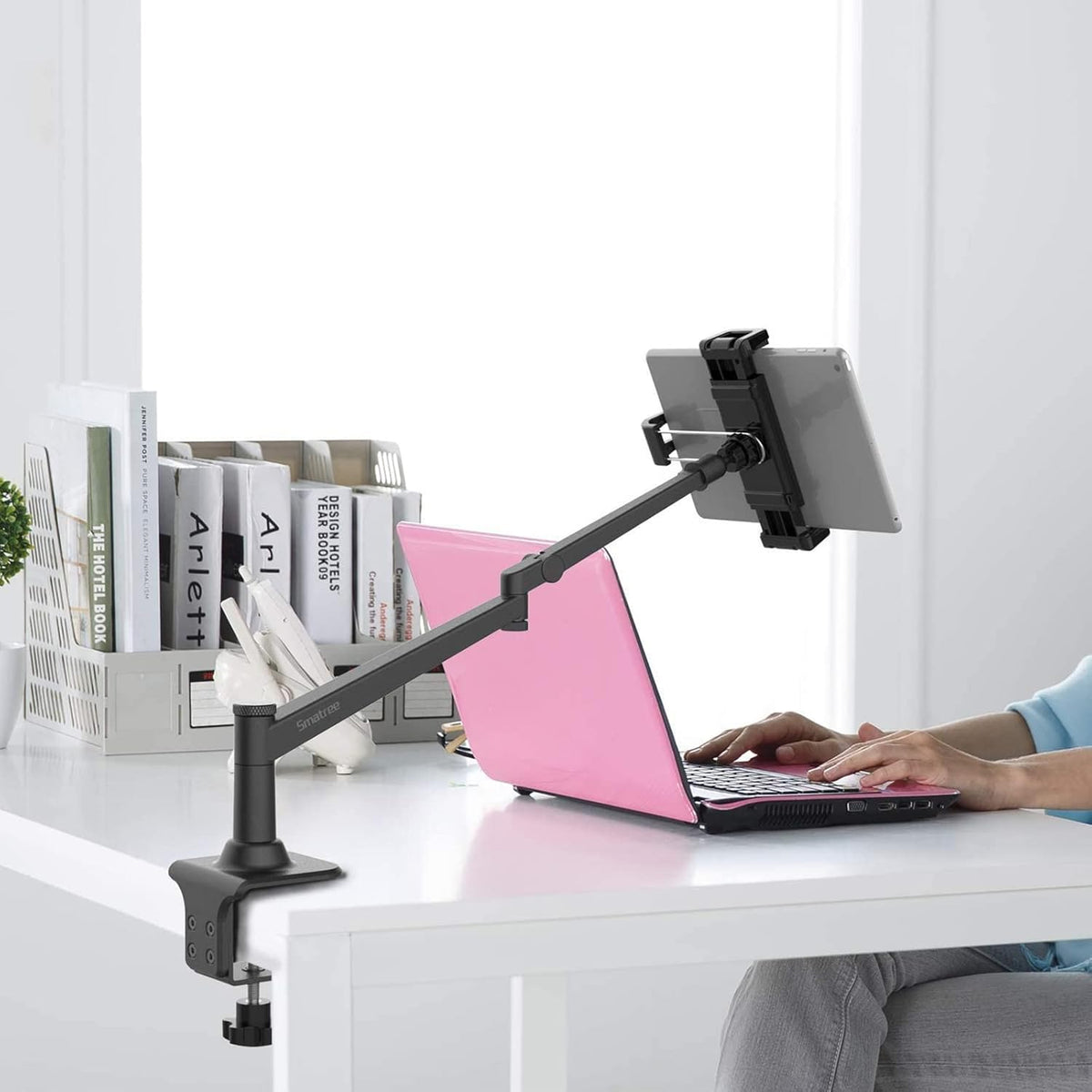 Smatree Tabletstandaard en telefoonhouder voor bureau, flexibele 360° tablethouder compatibel met 12,9 inch iPad Pro, iPad Mini/Air, iPhone 11, eBook Reader, Nintendo Switch, zwart