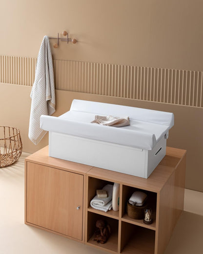 G.A. Baby Collection Badkuip met deksel en kussen, 80 x 50 x 29 cm, ergonomische vorm met antislip zitting, gemaakt in Italië