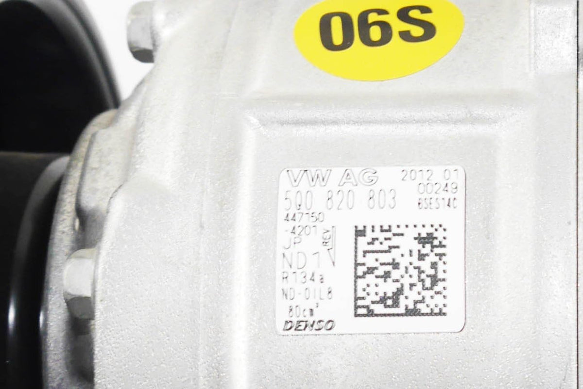 DENSO DCP32060 compressor, airconditioning